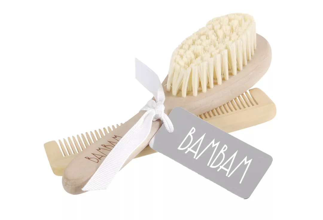 Eco Friendly Brush & Comb on displaycard